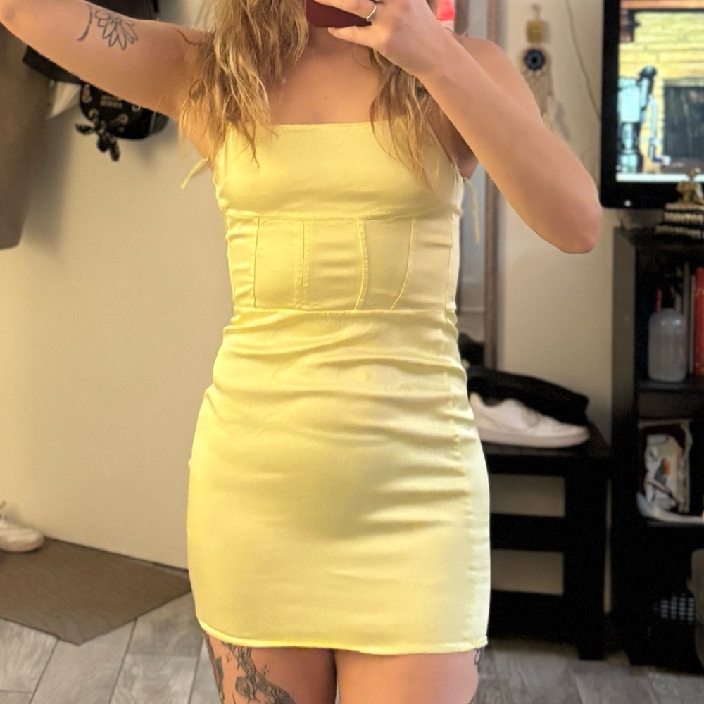 3/30$ Zara Sunny Yellow Mini Dress (msg before buying)